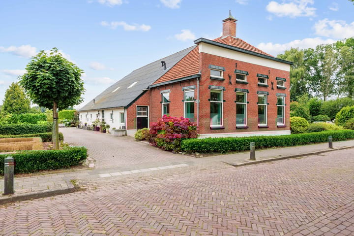 Kerkstraat 18 in Haulerwijk foto