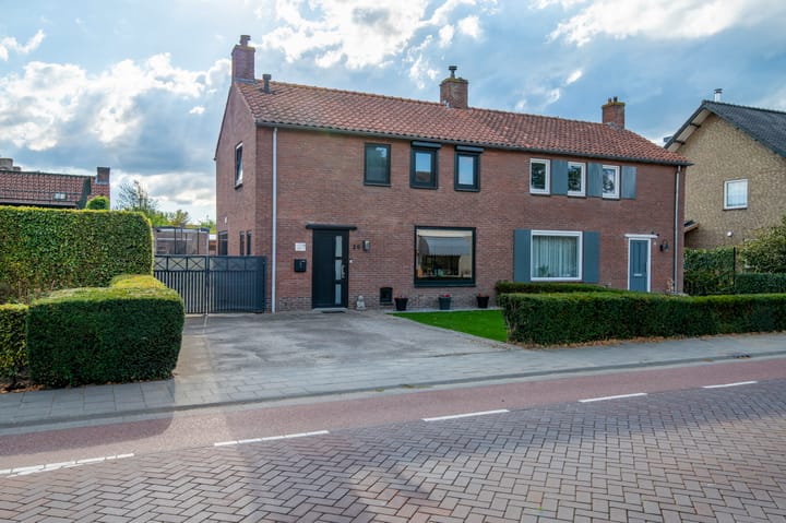 Kerkstraat 20 in Berkel-Enschot foto