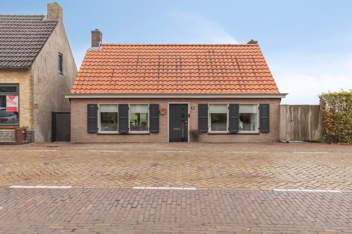 Kerkstraat 38 in Lage Zwaluwe foto
