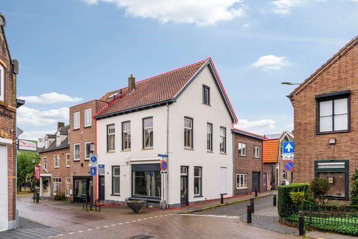 Kerkstraat 4 in Renkum foto