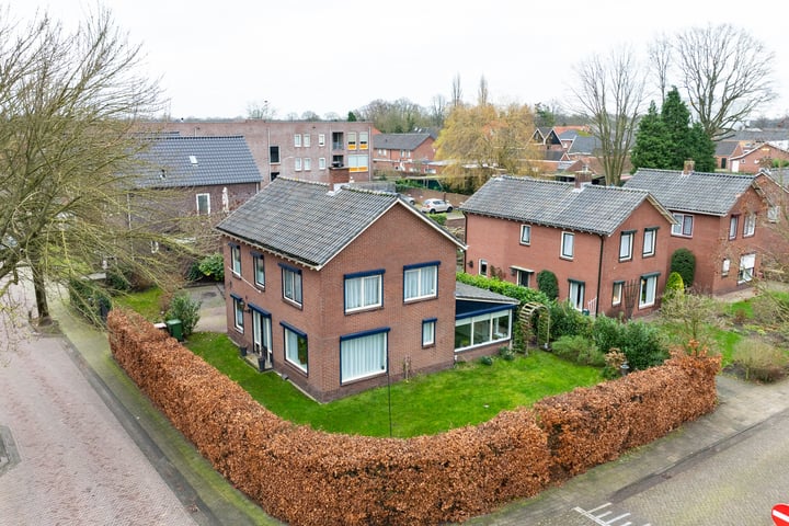 Kerkstraat 4 in Halle foto