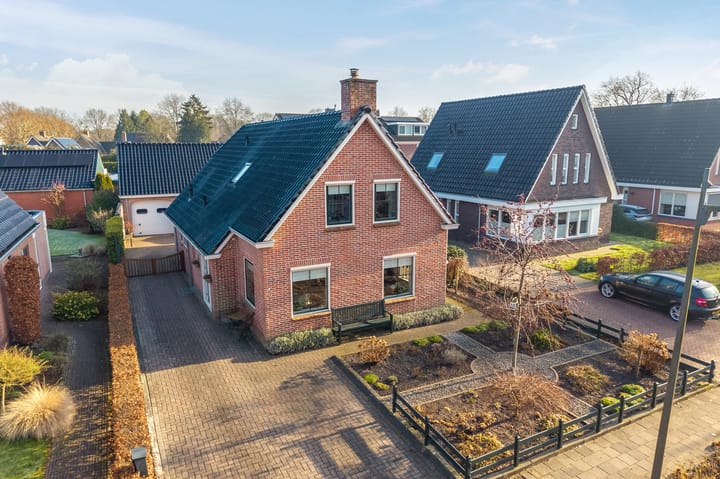 Kerkstraat 5 in Peize