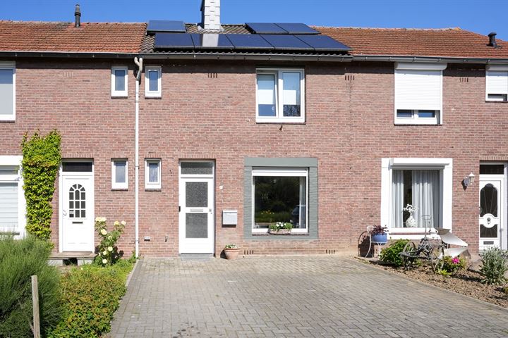 Kerkstraat 9 in Wittem foto