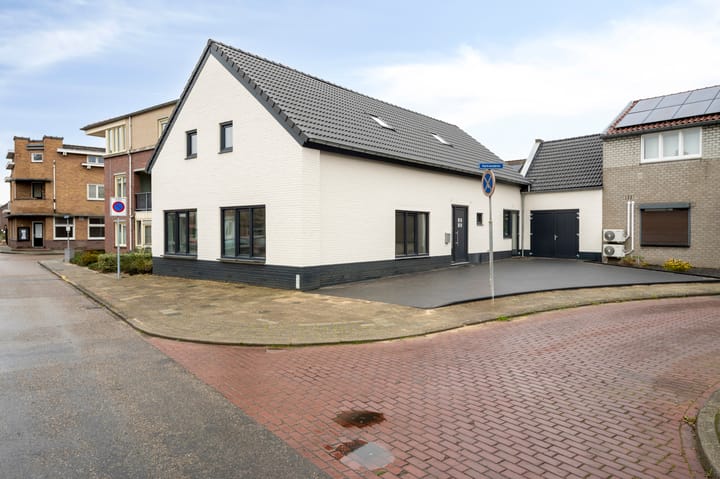 Kerkvonderen 1 in Buchten foto