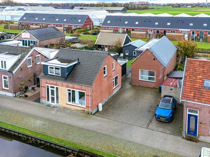 Kerkweg 36 in Woubrugge foto