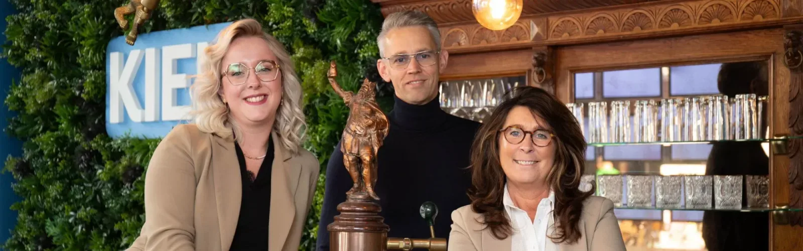 Team foto van KIEN wijkmakelaar