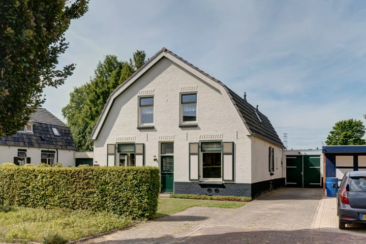 Kievitshof 72 in Elst foto