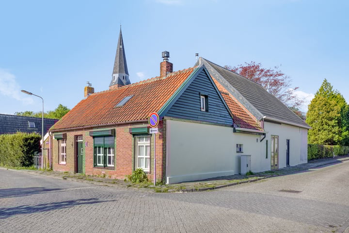 Kipstraat 2 in Ossenisse foto