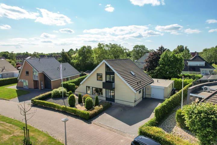 Klamp 9 in Joure foto