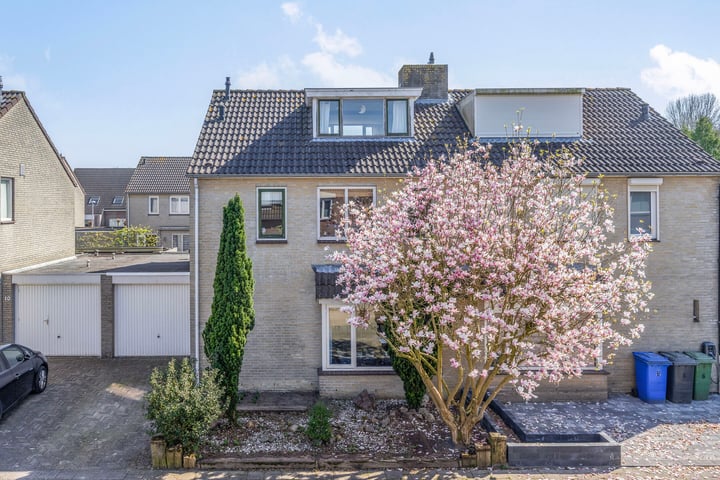 Klampberg 8 in Veldhoven foto