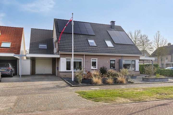 Klaproos 4 in Gieten foto