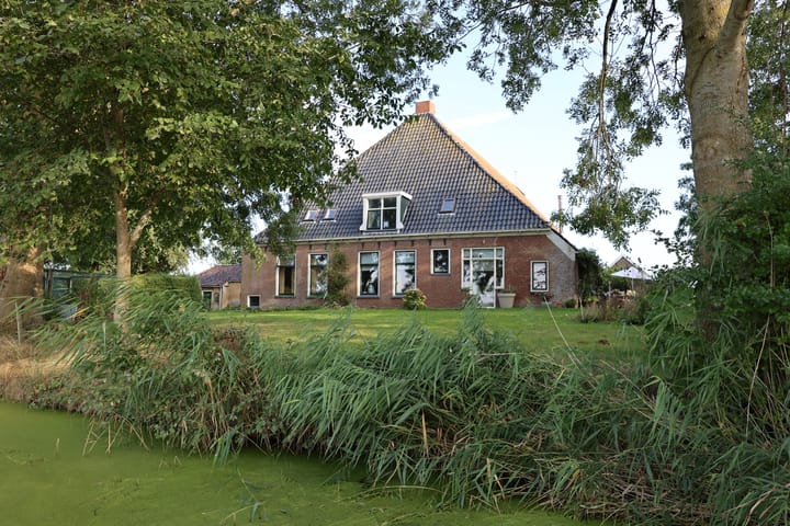 Kleasterwei 1 in Ysbrechtum foto