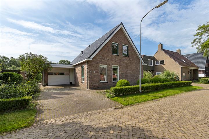 Klinckemaburen 2b in Zuidhorn foto