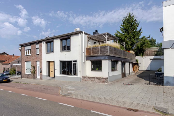 Klinkenberg 102 in Meerssen foto