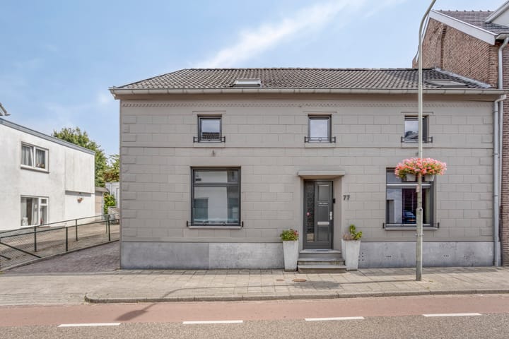 Klinkenberg 77 in Meerssen foto