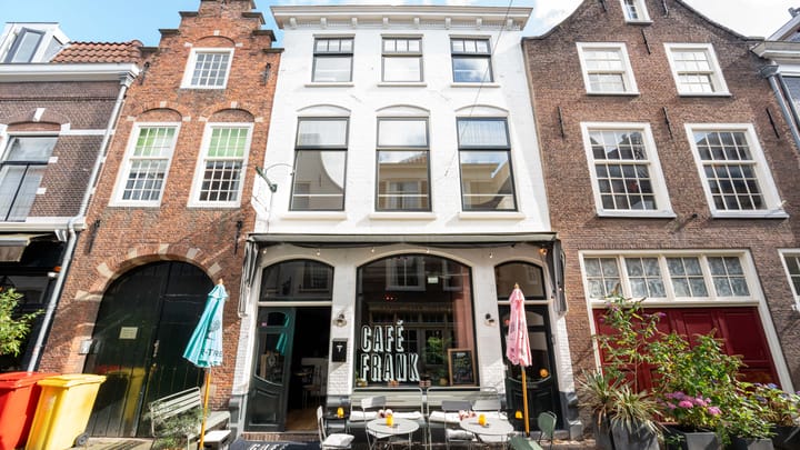 Kloksteeg 7B in Leiden foto