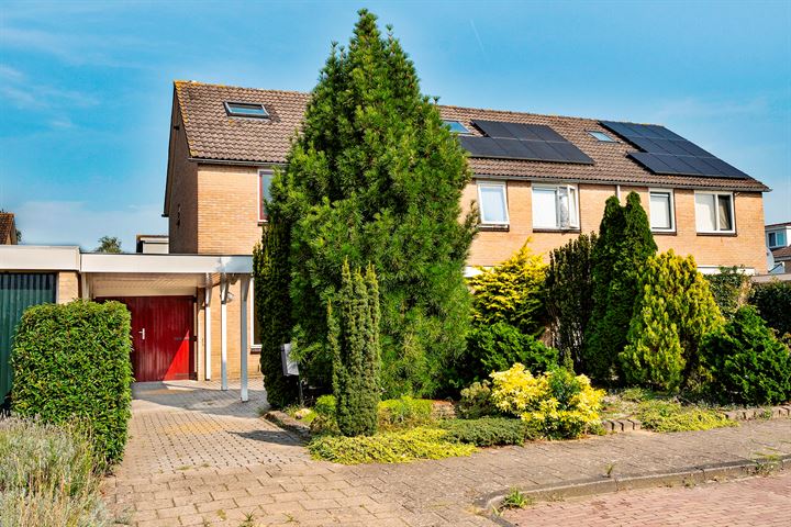 Kloosterhof 6 in Dalfsen foto