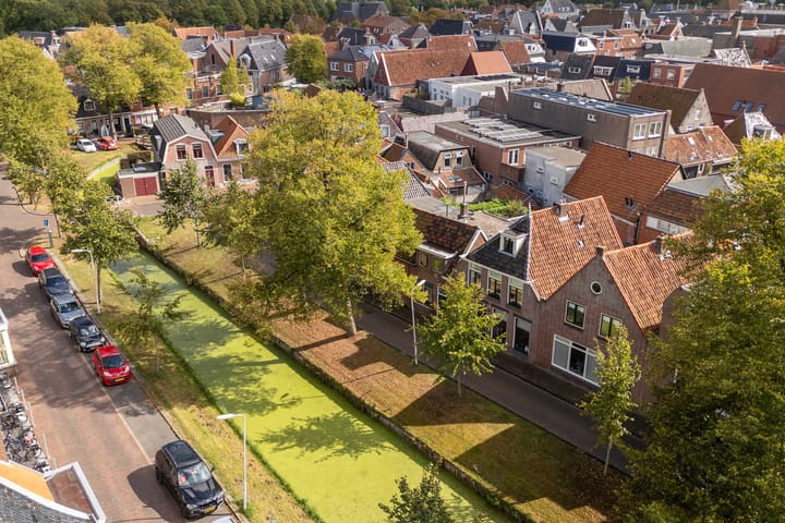 Kloostersingel 9 in Dokkum foto