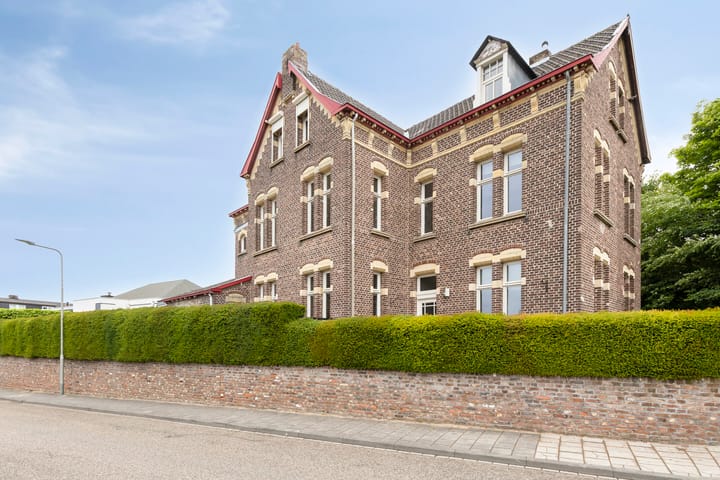 Kloosterweg 1 in Valkenburg foto