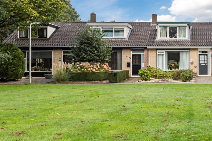 Knibbelakker 62 in Epe foto