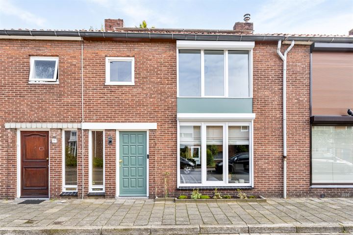 Koning Childebertstraat 13 in Maastricht foto
