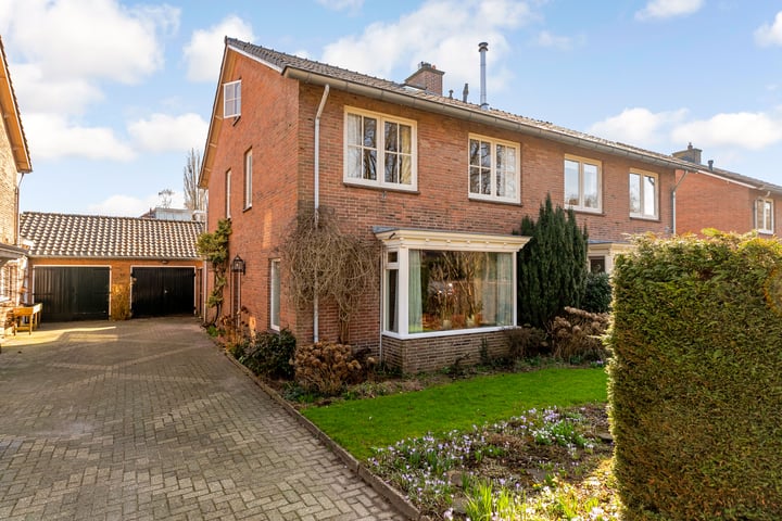 Koningin Julianalaan 22 in Bunnik foto