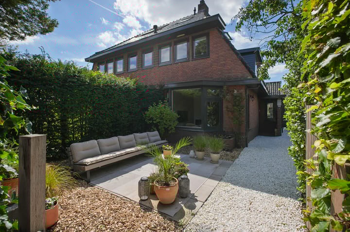 Koningin Julianastraat 5 in Huizen foto