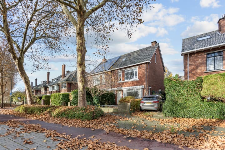 Koningin Julianaweg 111 in Leidschendam foto