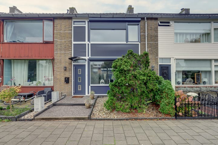 Koningin Wilhelminasingel 55 in Waddinxveen foto