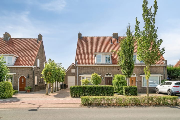 Koningin Wilhelminaweg 74 in Zaltbommel foto