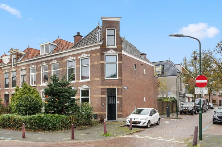 Koninginnelaan 34 in Voorburg foto