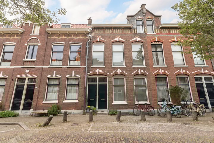 Koninginnestraat 21 in Dordrecht foto