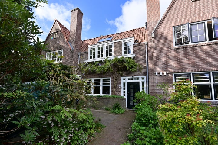 Koninginneweg 6 in Bussum foto