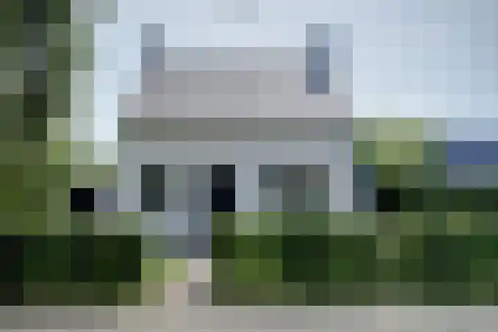 Koningsweg 1 in Schoorl
