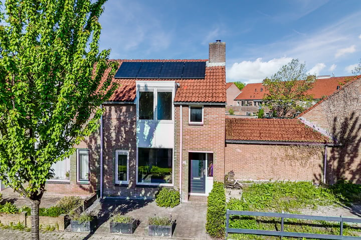 Koolmees 56 in Hoorn foto