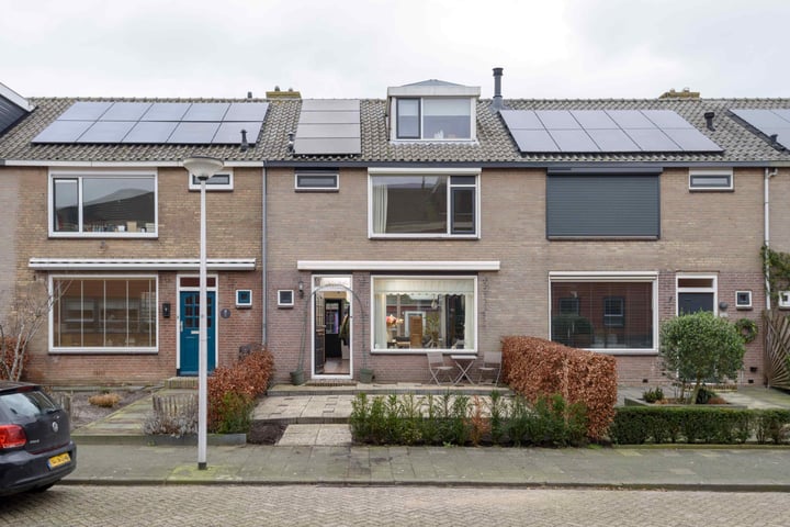 Koolmeesstraat 10 in Bleskensgraaf ca foto
