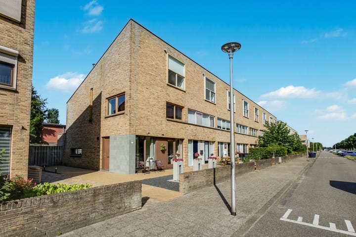 Koolzaadlaan 21 in Zeewolde foto