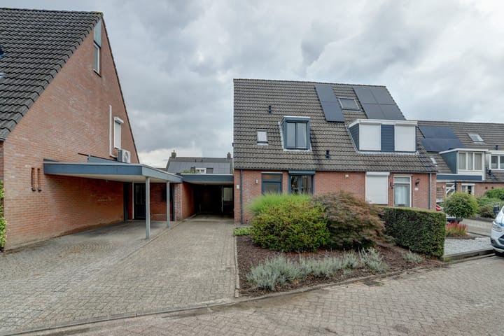 Korenbloemstraat 24 in Maasbree foto