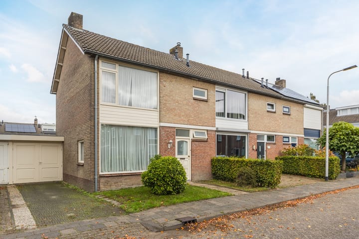Korenbloemstraat 6 in Berkel-Enschot foto