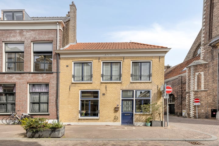Korte Kerkstraat 2 in Schiedam