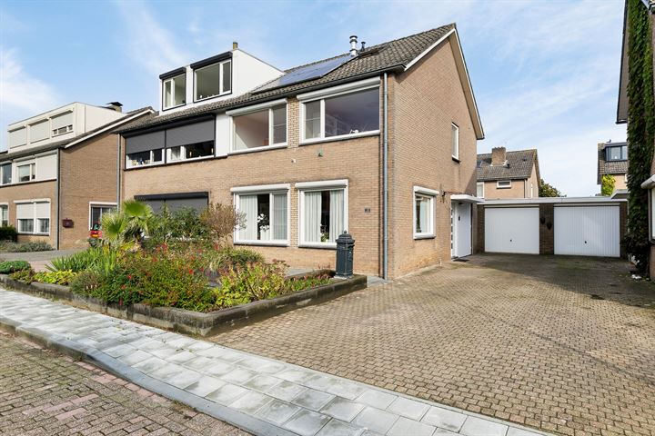 Kortenaerlaan 18 in Terneuzen foto