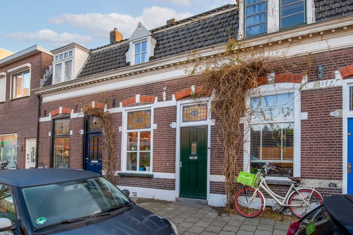 Korveldwarsstraat 8 in Tilburg foto