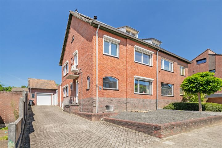 Kouvenderstraat 159 in Hoensbroek foto