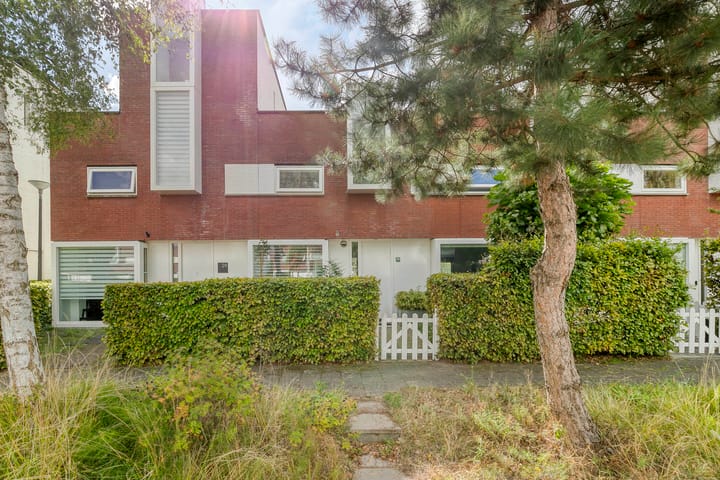 Kretalaan 30 in Rotterdam