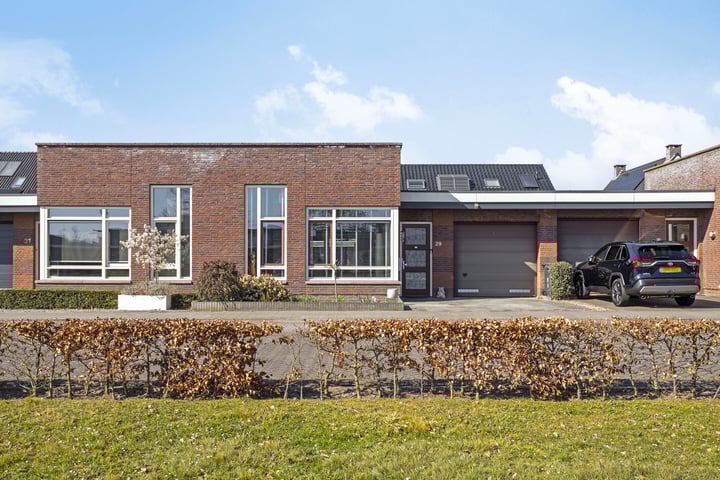 Kroon 29 in Uden foto