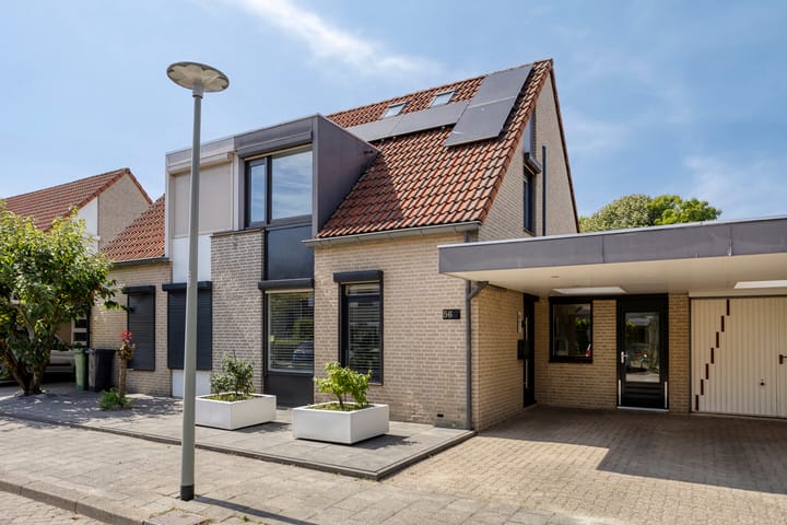 Kroonkruid 56 in Venray foto