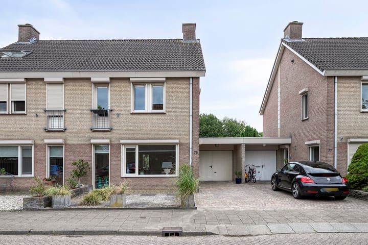 Kroonkruid 75 in Venray foto