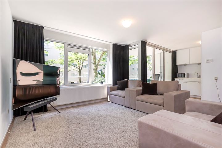 Krooswijkhof 16 in Amsterdam foto