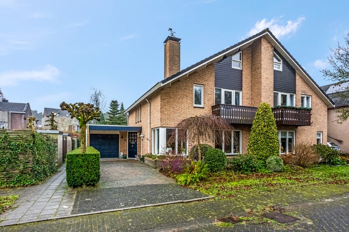 Kruisbeklaan 20 in Maarn foto