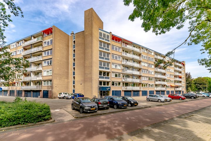 Kruiskampsingel 363 in 's-Hertogenbosch foto